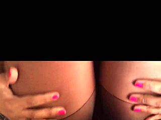 丝袜诱惑变撕裤狂操尼龙play