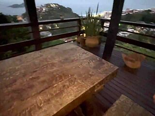 enteada magrinha fode com padrasto na varanda ao ar livre sem ligar pra quem via