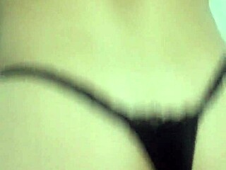 Doña Katty hotwife milf cuckold putiesposa eating verga in old scene