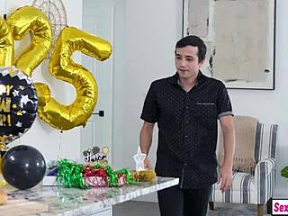 派对后偷溜小金发妹被变态继兄猛干紧屄