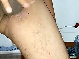 超想坏女孩小嘴吞我大屌全射奶油