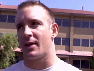 嘿肯德拉德文可爱瘦金发猛骑鸡巴吃精超爱