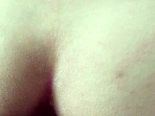 Whoa, this latin girl takes anal doggystyle fucking from behind 🔥