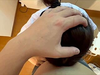 คู่รักเอเชียสมัครเล่นจีบกันในครัว ก่อนเย็ดแรงสูดลึกจนแตก