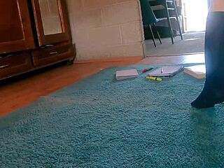 estudiante culona de tercer grado, you're getting recorded in your panties under the skirt