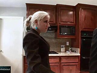 Sexy Blonde Girl Licked And Fucked