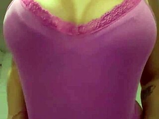 compilado de mis enormes pechos showcases this curvy latina's big natural tits in cute solo moments