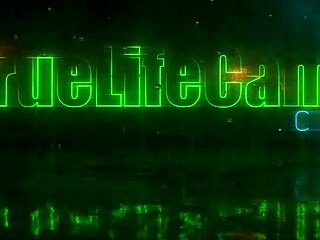 Bubble Butt Teen 18+ Shows Off In Close Up View