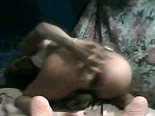 lucia vanesa travesti hints at solo masturbation in crossdressing session