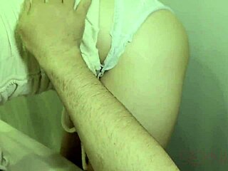 意外吃伟哥和继子丰满18+新娘女上位内射