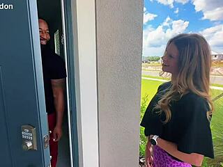 Sydney Ryan books a massage but ends up taking that big black cock raw! 💆‍♀️🍆