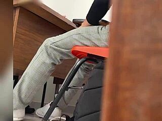 멕시코 마드레 여교사 학생과 교실 야외 공개 섹스 홈비디오