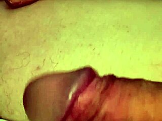 业余小哥自慰射八次小鸡巴solo自拍