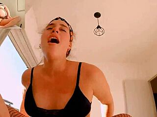 Oh wow, at 27 weeks pregnant i deep throat daddy's huge cock for creampie and swallow cum 😱 beautiful tits bouncing