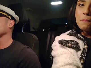 Rolê de sexta com capitão piça, assfucking in car outdoors with cum on ass