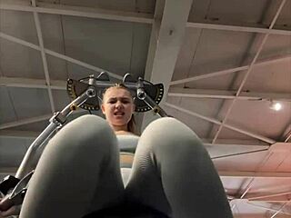 masturbating so hard in the gym with my big ass shaking 💦🏋️‍♀️