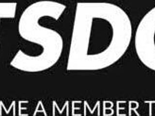 Ruska mlada 18+ Alya Stark z naravnimi joškami jaha trd bbc v kavbojki na zajtrku v študentskem domu