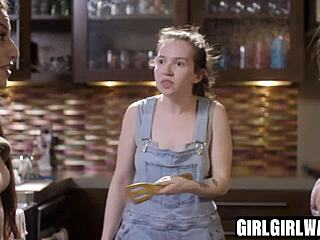 OMG！Samantha Reigns和Spencer Bradley上班做爱被抓😱