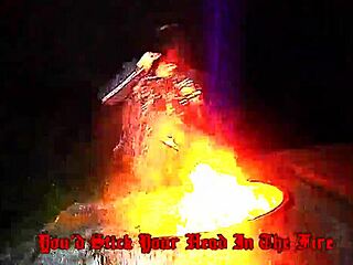 I love big tits and big asses.