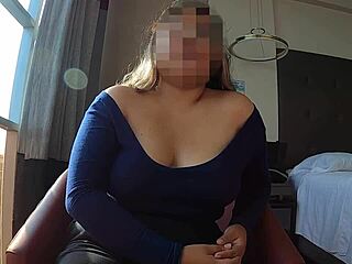 Gordita busca follar en casting porno porque su sueño es ser actriz?