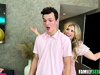 Step Mom Fucked Up Family With Deepthroat Fucking In Taboo 3some!