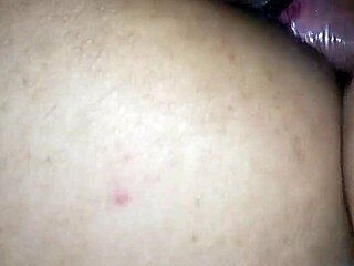 mi novia y yo cogiendo bien rico con su big ass y horny pussy using dildo toys on the cock