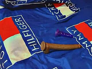 Sundaydogood614, update 527 shows my shaved homemade pussy in vid from Oct 11 2024.