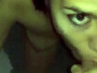 邻居骚妹爱吞我热乎乎的精液