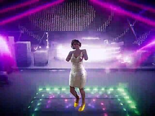 rebolando funk in a lively dialogic chat.