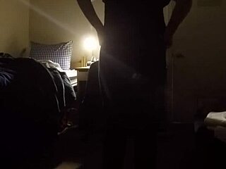 爆乳熟女隐藏摄像头偷拍