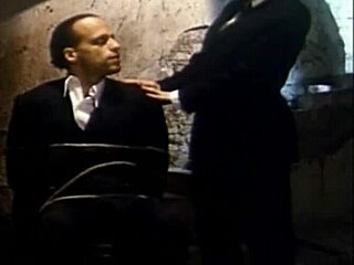 Kelly trump giving nice blow job with cum shot in mouth!