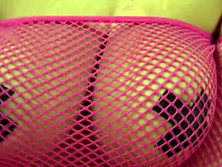 潮吹金发熟女肛交女上位后入猛干颜射