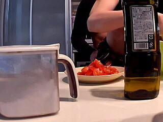 変態貧乳ヤリマン不倫人妻の中出し三昧の２日間. part3【素人中出しハメ撮り】舞30代中出し大好きパイパン主婦, oh gosh I love that creampie feeling in homemade Japanese milf pussy action.