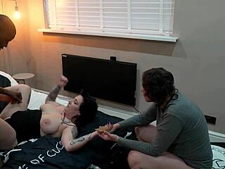 I-I'm the cum eating cuckold watching my hotwife get blacked in this interracial scene with kissing and old vibes