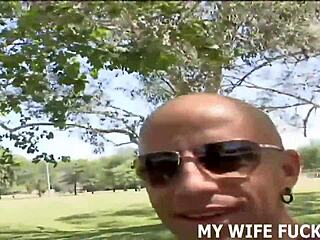 我随意告诉你我想让你看我跟这家伙出轨偷情