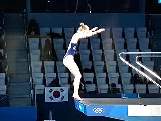 gostosas dos saltos ornamentais show off perfect body in ass-focused display