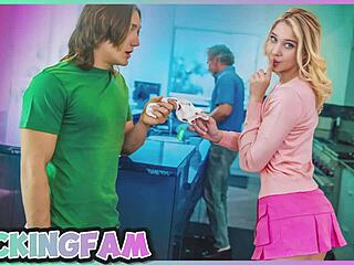 אחות חורגת, אח חוטף תחתונים רוצה לדפוק כוס רטובה עכשיו! 😏💦