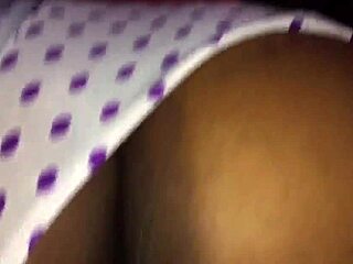 I fingered the morena's big pussy and ended up fucking the sexy european amateur hard