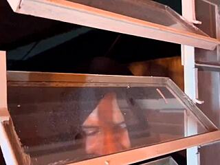 Ela Queria Estudar Mas Bandido Invadiu e Fez Aprender Jeito Sujo com Anal Cowgirl Doggystyle