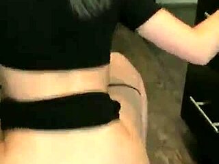 want to see this nalgona's ass bouncing in anal couple sex?