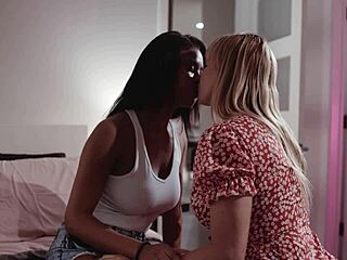 Come Lets Do Some Tribbing Girl With Dana Dearmond And Nia Nacci Fingering