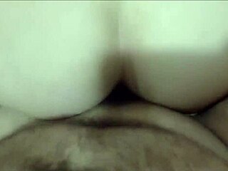 duvido you won't cum watching this colorful-haired novinha giving it bareback with big ass wet pussy and blowjob action