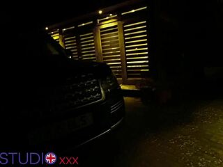 You watch your neighbour masturbating with big natural tits and fingering in homemade first time flashing