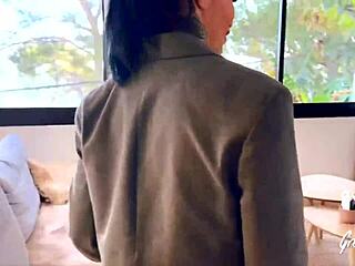 Oh man, Alicia the sudiste coquine really loves that veiny cock in her lingerie 😏🍆