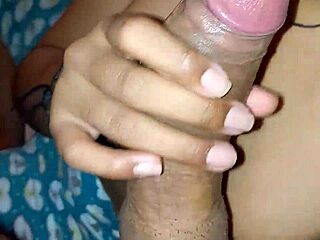 Quiero lamer el semen de tu polla, hermanastro 😈🍆