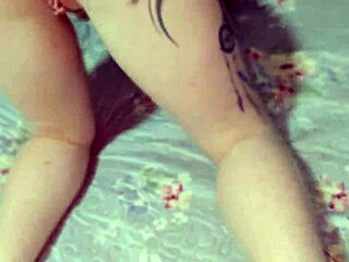 acabei com a bucetinha e o cu da novinha rabuda com minha pica grande 😈🍆