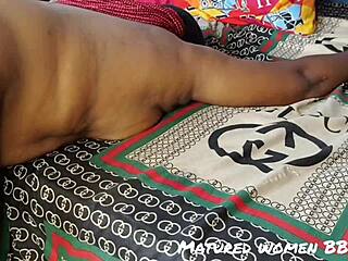 a legjobb barátom megtalálta a nagy seggű feleségemet szarul és készen a durva baszásra