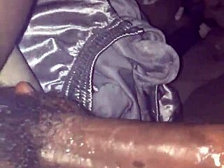 hey is that williecum-xxx doing sloppy carplay with a big black monster cock