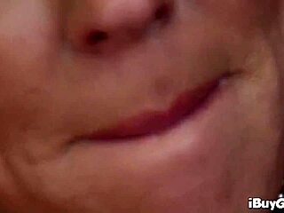 im loving carolyn reese getting her ass fingered so deep and hard