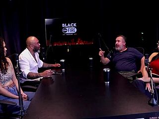 Ted车震变狂野4P人妖猛男干Binho